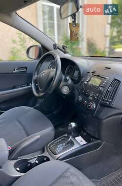 Універсал Hyundai i30 2008 в 