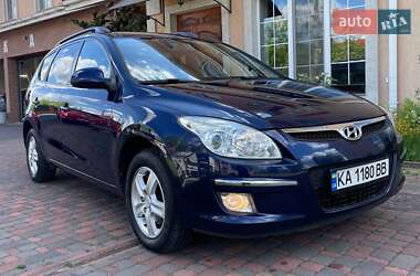 Универсал Hyundai i30 2008 в Киеве