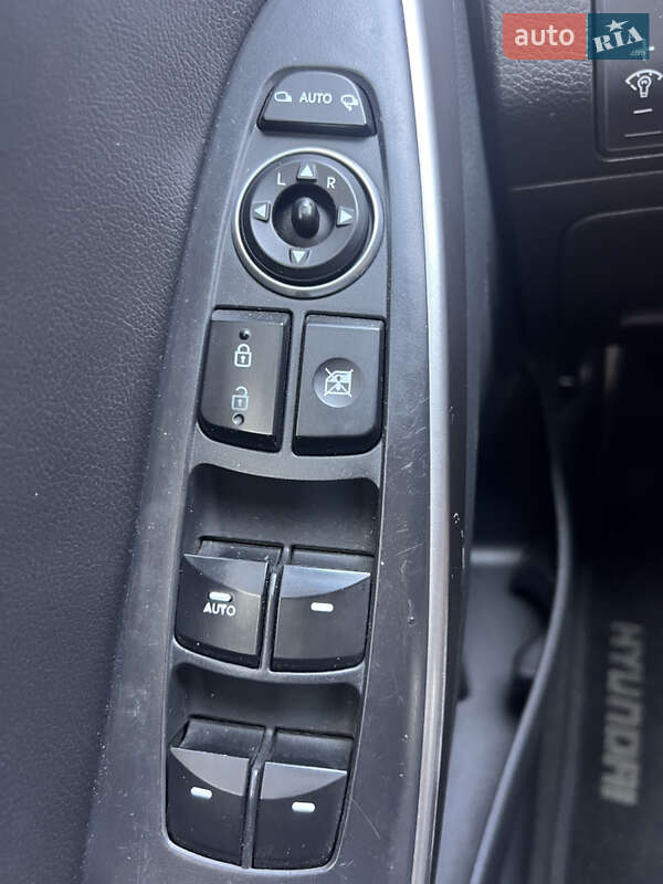 Хэтчбек Hyundai i30 2012 в Николаеве