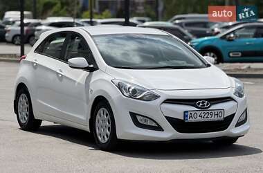 Хэтчбек Hyundai i30 2013 в Днепре