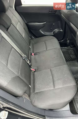 Хетчбек Hyundai i30 2010 в 