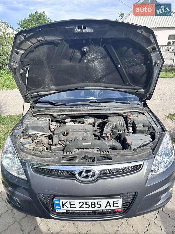 Хетчбек Hyundai i30 2008 в Дніпрі