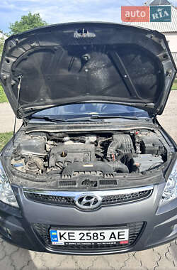 Хетчбек Hyundai i30 2008 в 