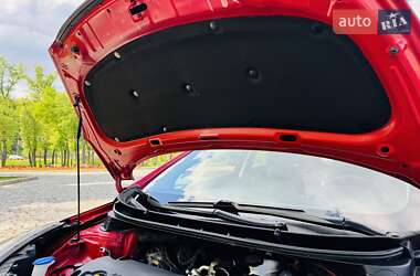 Хетчбек Hyundai i30 2013 в 
