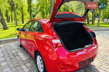 Хетчбек Hyundai i30 2013 в 