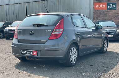 Хэтчбек Hyundai i30 2008 в 