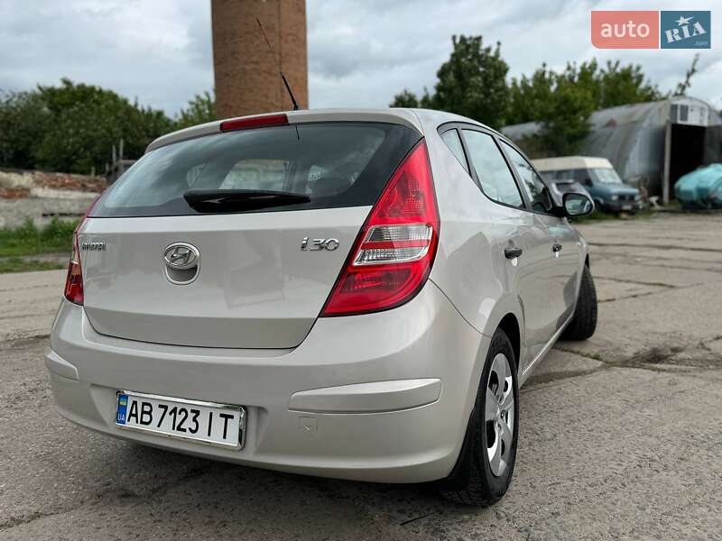Хэтчбек Hyundai i30 2009 в Хмельницком