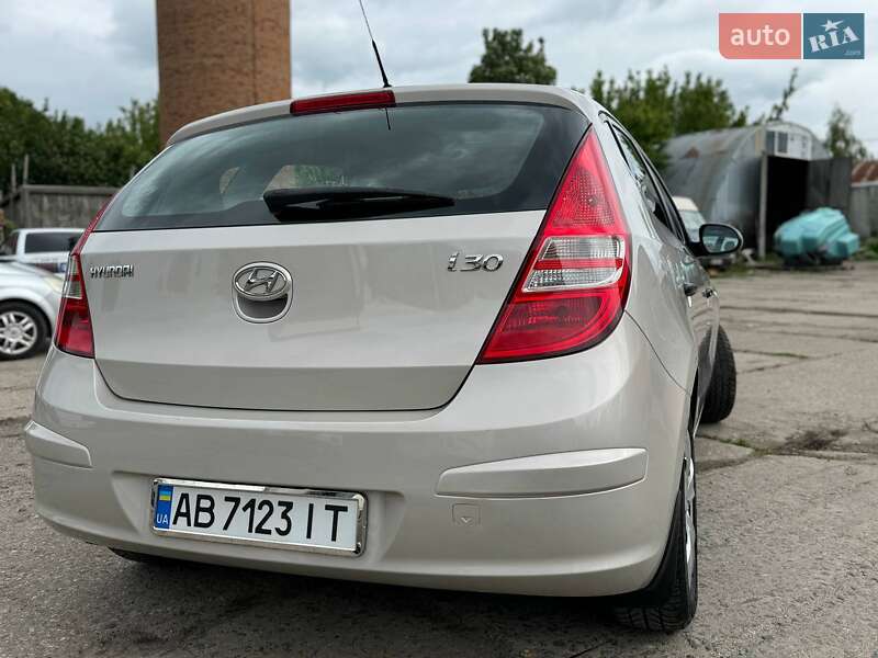 Хэтчбек Hyundai i30 2009 в Хмельницком