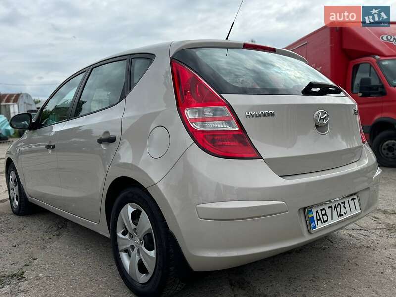 Хэтчбек Hyundai i30 2009 в Хмельницком