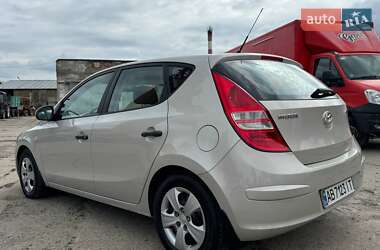 Хэтчбек Hyundai i30 2009 в 