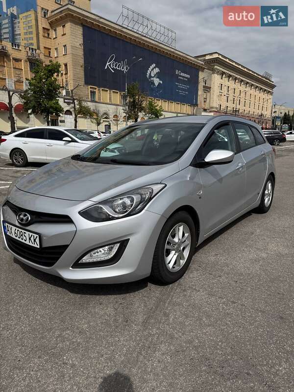 Универсал Hyundai i30 2012 в Харькове