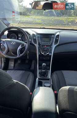 Хэтчбек Hyundai i30 2013 в 