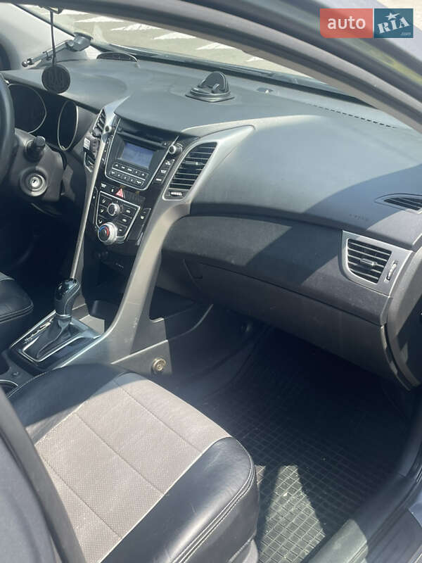 Универсал Hyundai i30 2013 в Василькове