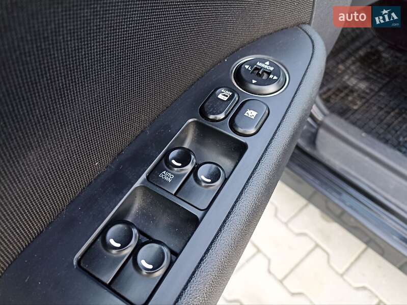 Универсал Hyundai i30 2010 в Львове