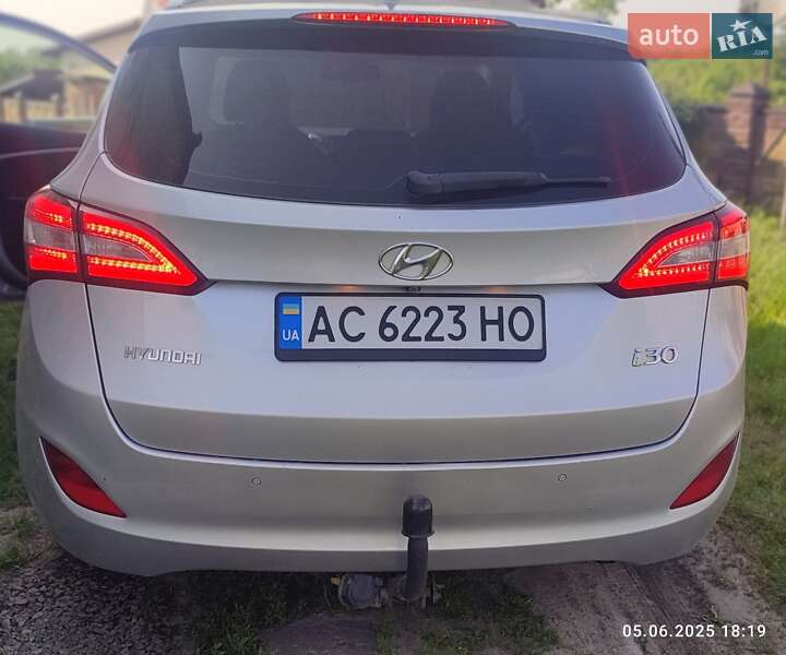 Универсал Hyundai i30 2015 в Луцке