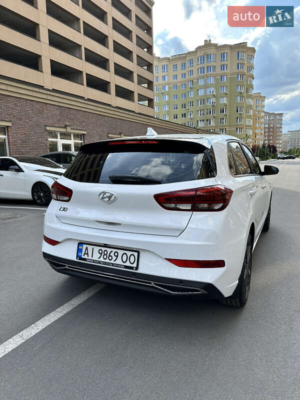Хетчбек Hyundai i30 2022 в Софіївській Борщагівці