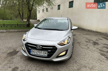 Хэтчбек Hyundai i30 2016 в 