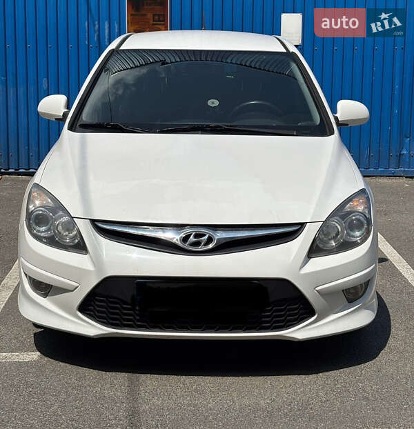 Hyundai i30 2011