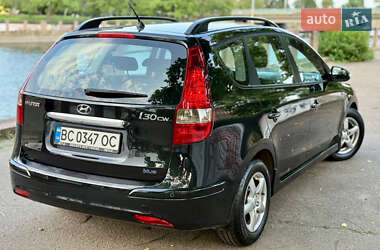 Хэтчбек Hyundai i30 2010 в 