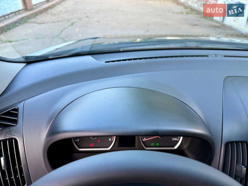 Хэтчбек Hyundai i30 2010 в Кропивницком