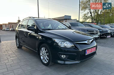 Универсал Hyundai i30 2010 в 