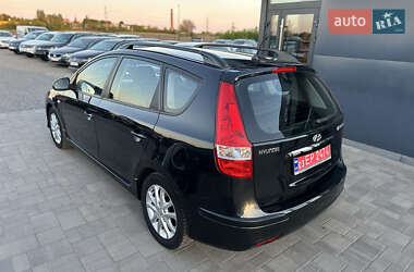 Универсал Hyundai i30 2010 в 