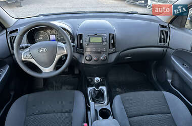 Универсал Hyundai i30 2010 в 