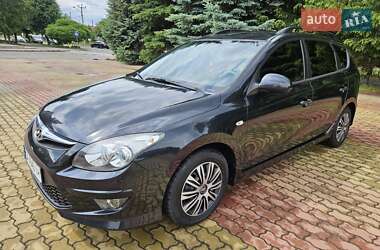 Универсал Hyundai i30 2010 в 