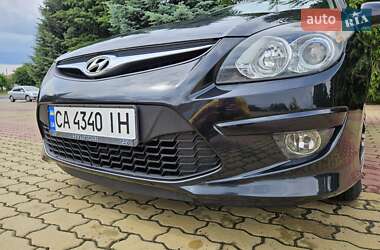 Универсал Hyundai i30 2010 в 
