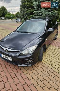 Универсал Hyundai i30 2010 в 
