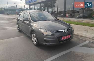 Хэтчбек Hyundai i30 2009 в Киеве