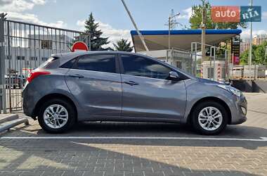 Хэтчбек Hyundai i30 2014 в 