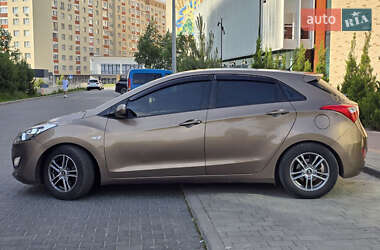 Хэтчбек Hyundai i30 2014 в 