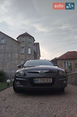 Универсал Hyundai i30 2009 в 