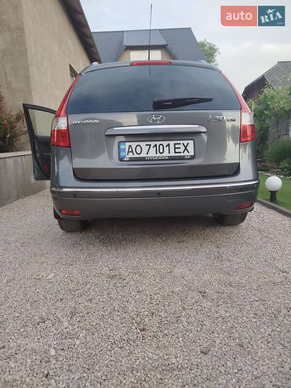 Универсал Hyundai i30 2009 в Иршаве