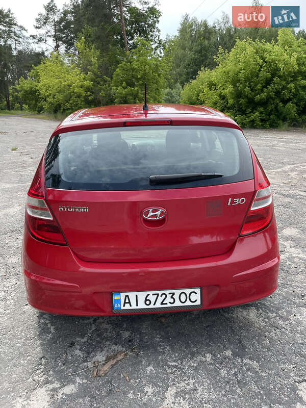 Хэтчбек Hyundai i30 2009 в Макарове