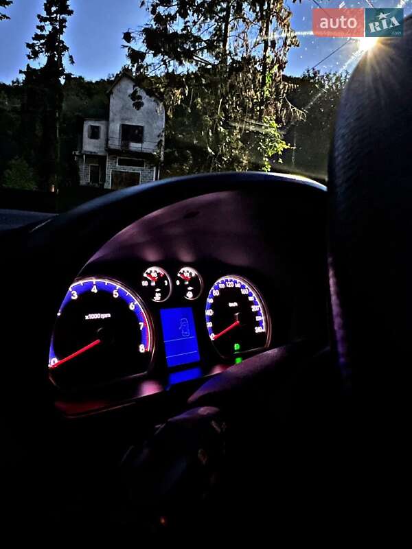 Хетчбек Hyundai i30 2010 в Мукачевому