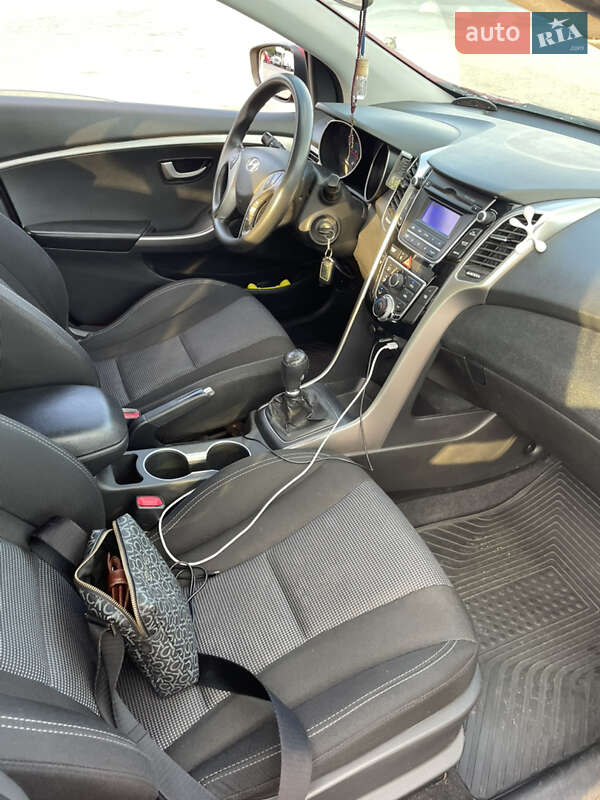 Хетчбек Hyundai i30 2012 в Запоріжжі фото 6 Хетчбек Hyundai i30 2012 в Запоріжжі