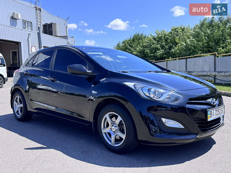 Хэтчбек Hyundai i30 2013 в Полтаве