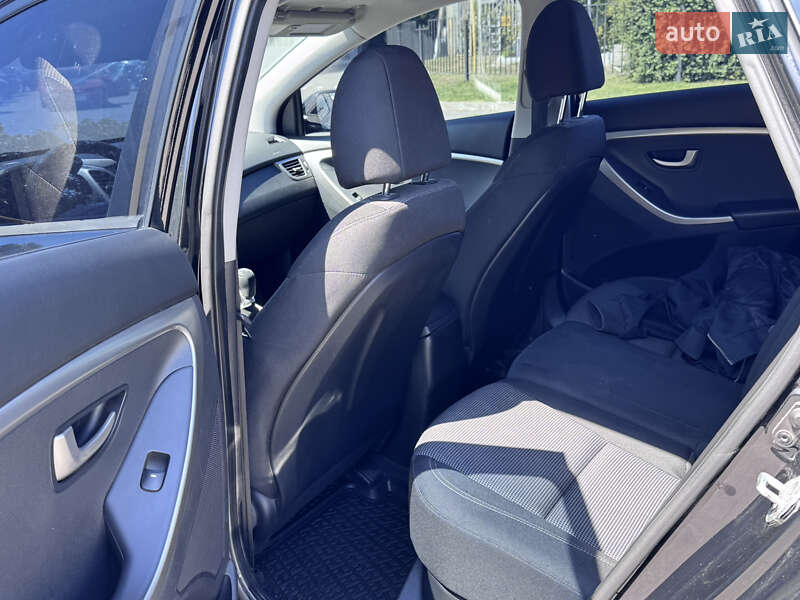 Хэтчбек Hyundai i30 2013 в Полтаве