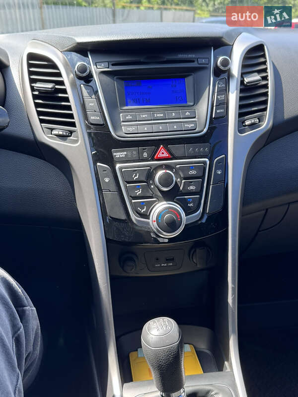 Хэтчбек Hyundai i30 2013 в Полтаве
