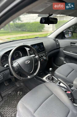 Універсал Hyundai i30 2008 в 