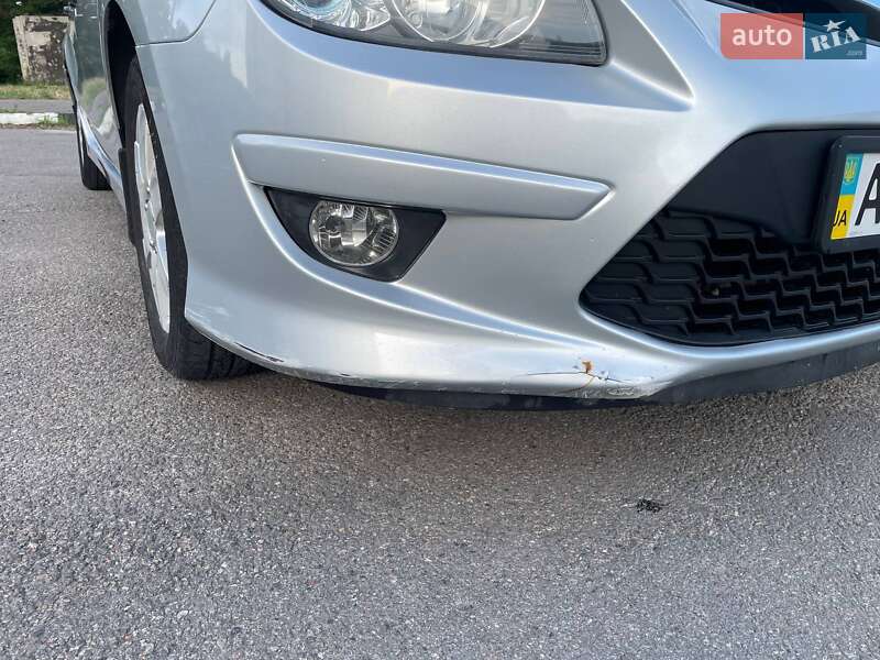Хэтчбек Hyundai i30 2011 в Харькове