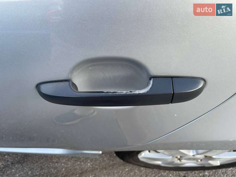 Хэтчбек Hyundai i30 2011 в Харькове