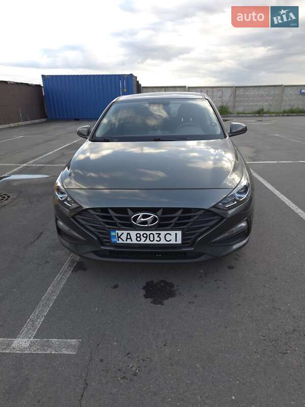 Hyundai i30 2021