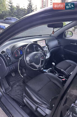 Хэтчбек Hyundai i30 2008 в 