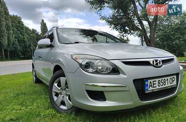 Универсал Hyundai i30 2009 в Ичне
