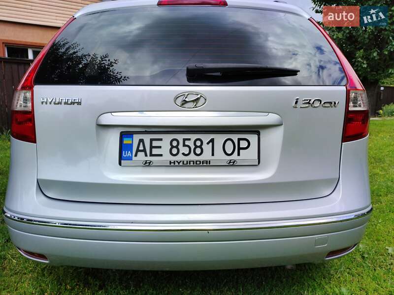 Универсал Hyundai i30 2009 в Ичне