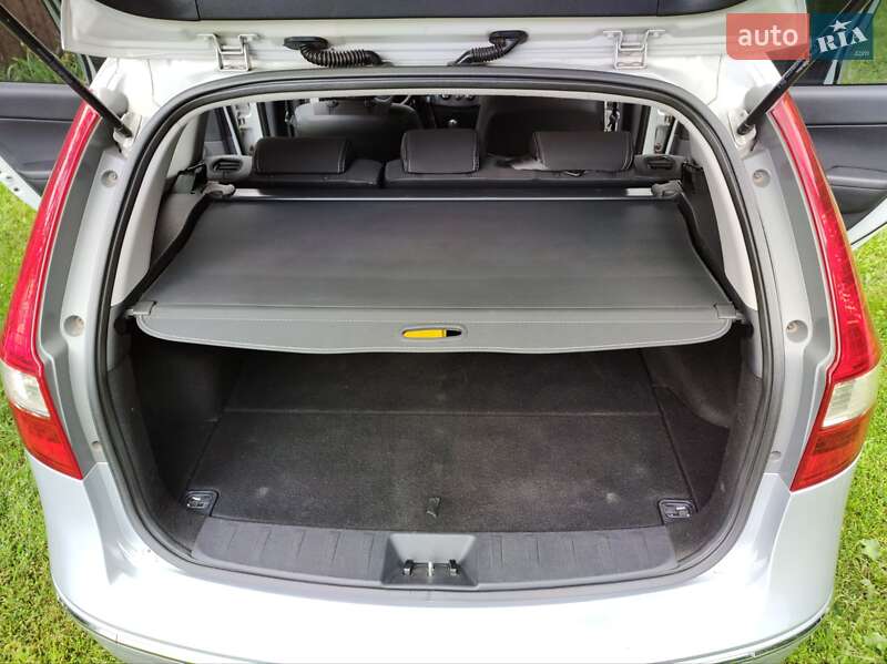 Универсал Hyundai i30 2009 в Ичне