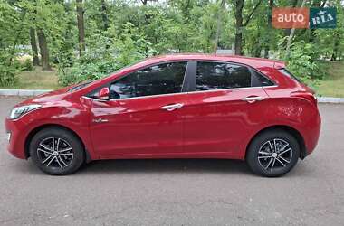 Хетчбек Hyundai i30 2013 в 